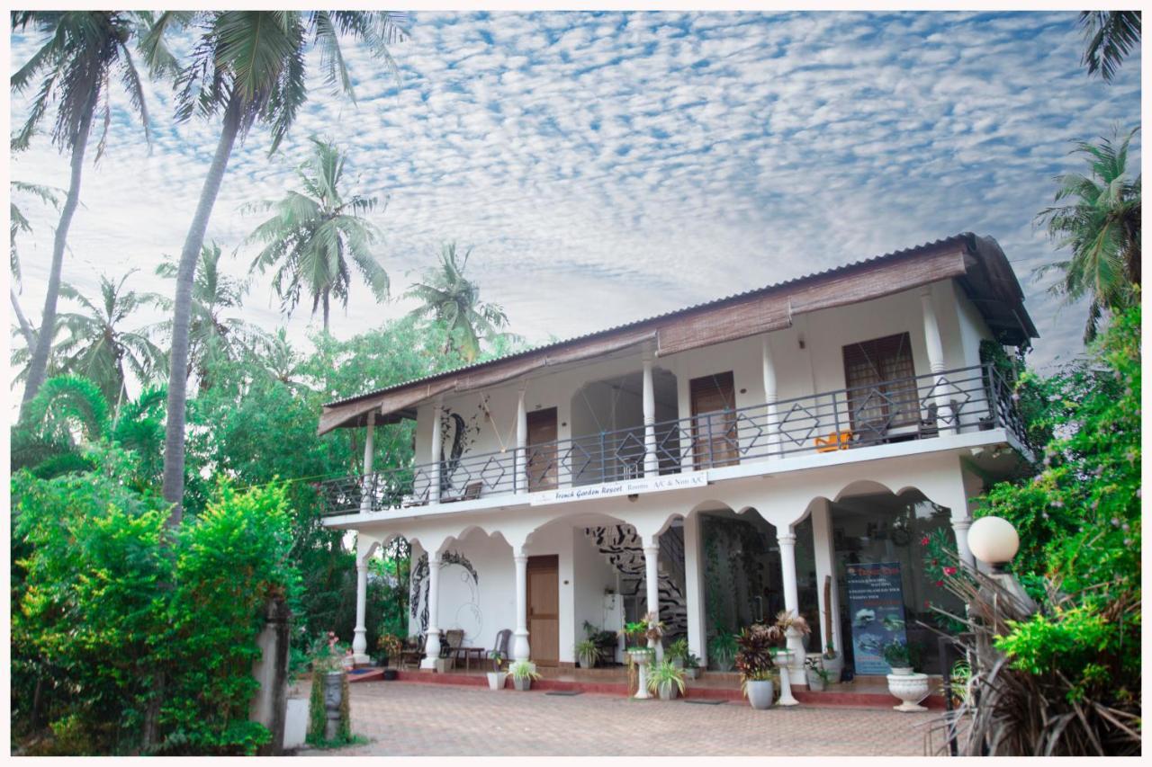 French Garden Resort Uppuveli Kültér fotó