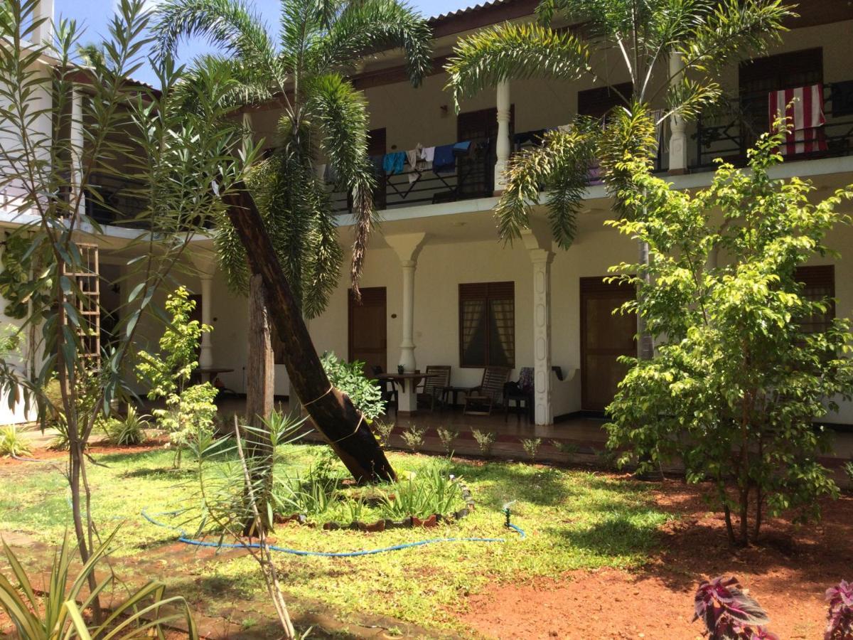 French Garden Resort Uppuveli Kültér fotó