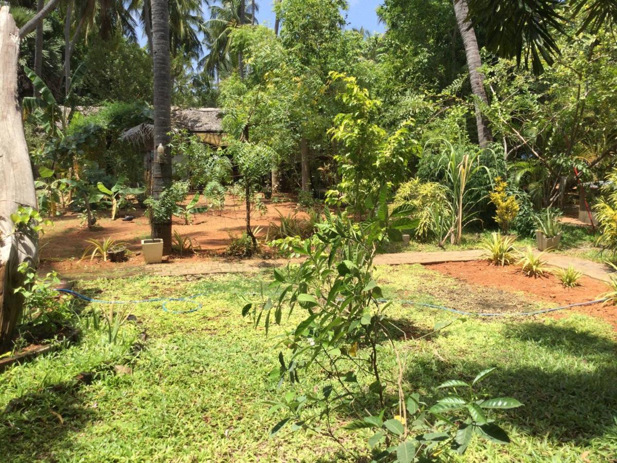 French Garden Resort Uppuveli Kültér fotó