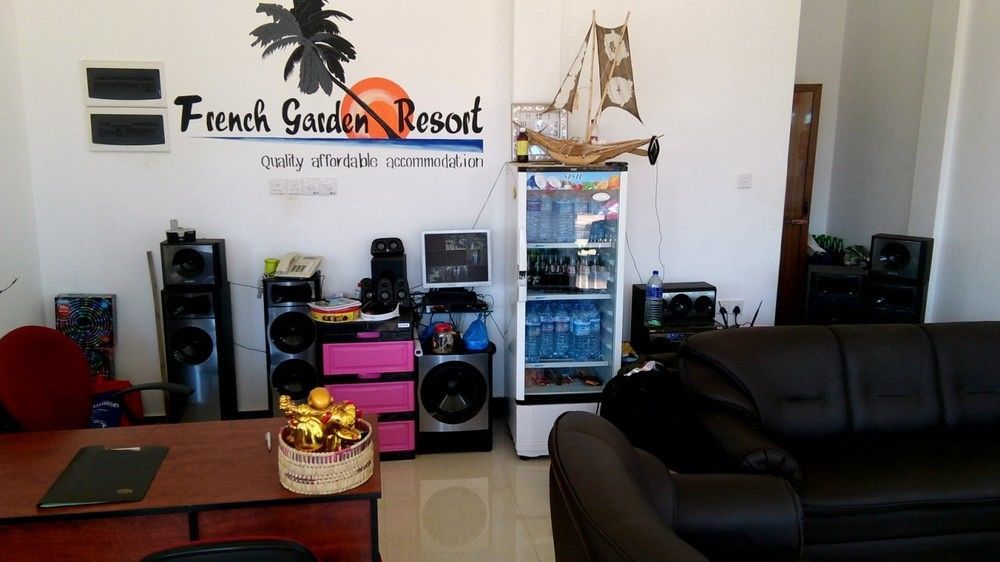 French Garden Resort Uppuveli Kültér fotó