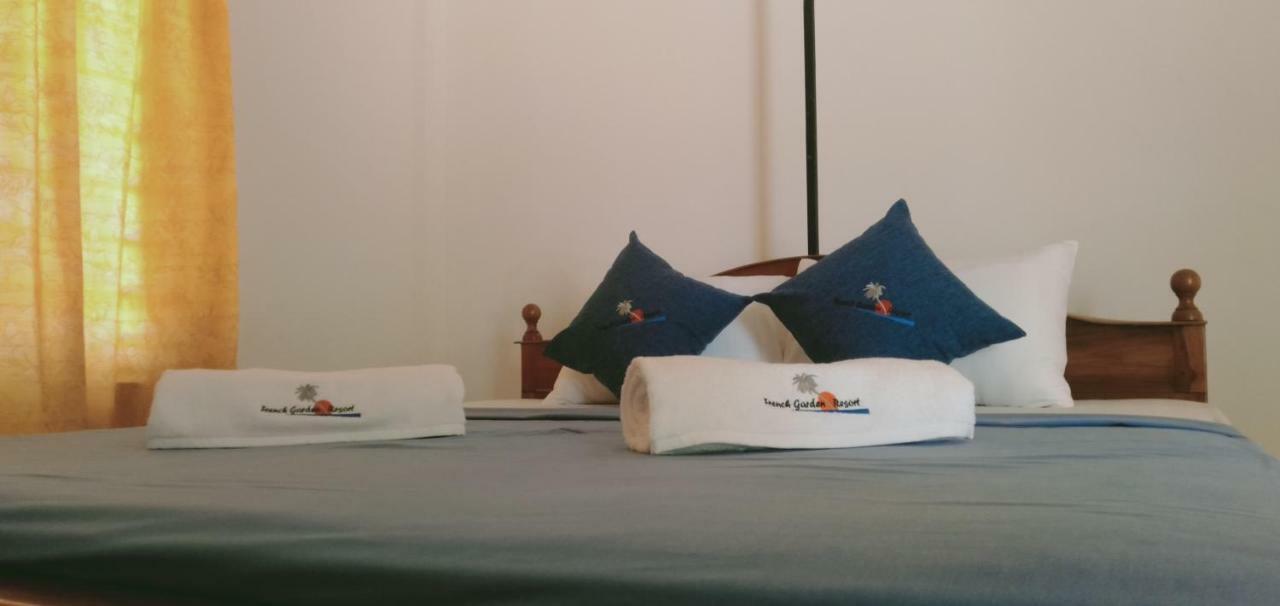 French Garden Resort Uppuveli Kültér fotó