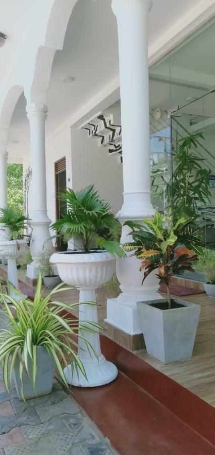French Garden Resort Uppuveli Kültér fotó